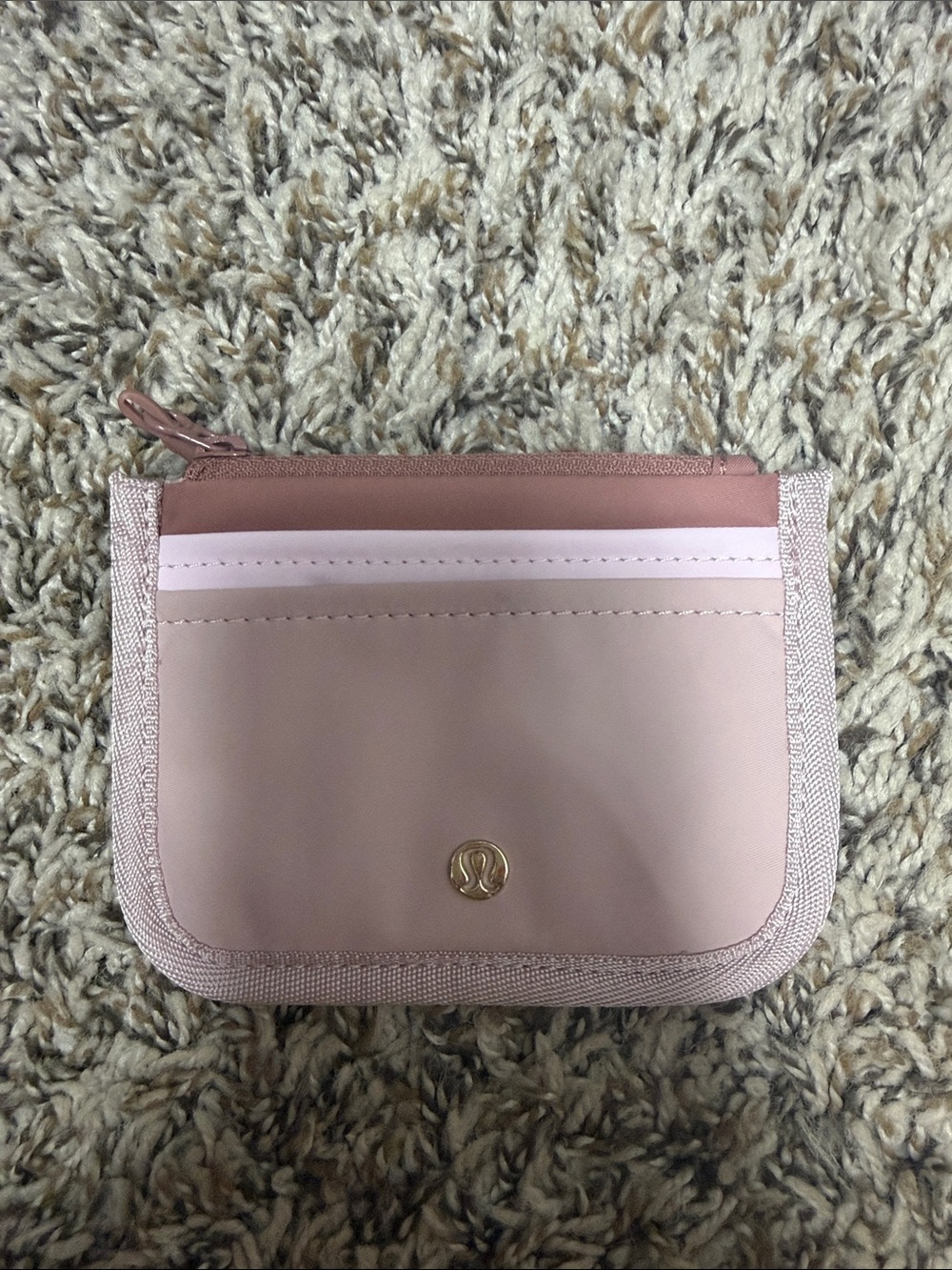 Lululemon card wallet